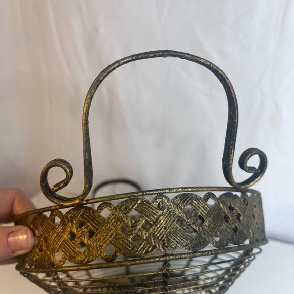 Metal Oval Shaped Bread Fruit Basket Sourdough MCM w/ Handles Decorative - Picture 5 of 7